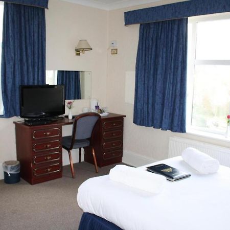 Uno Hotel Thames Maidenhead Exteriör bild