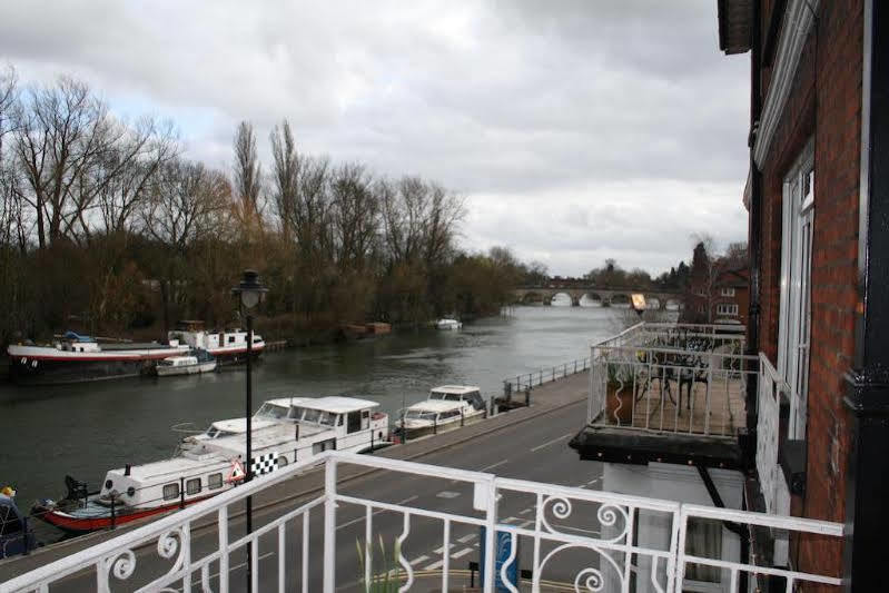 Uno Hotel Thames Maidenhead Exteriör bild